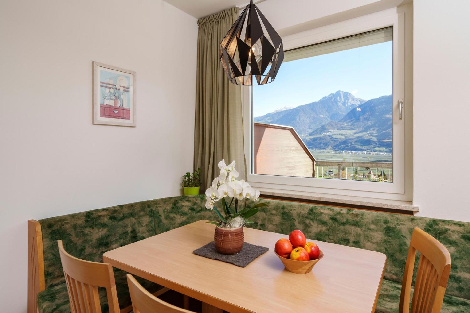 Hotel Toerggelehof Cermes Ngoại thất bức ảnh