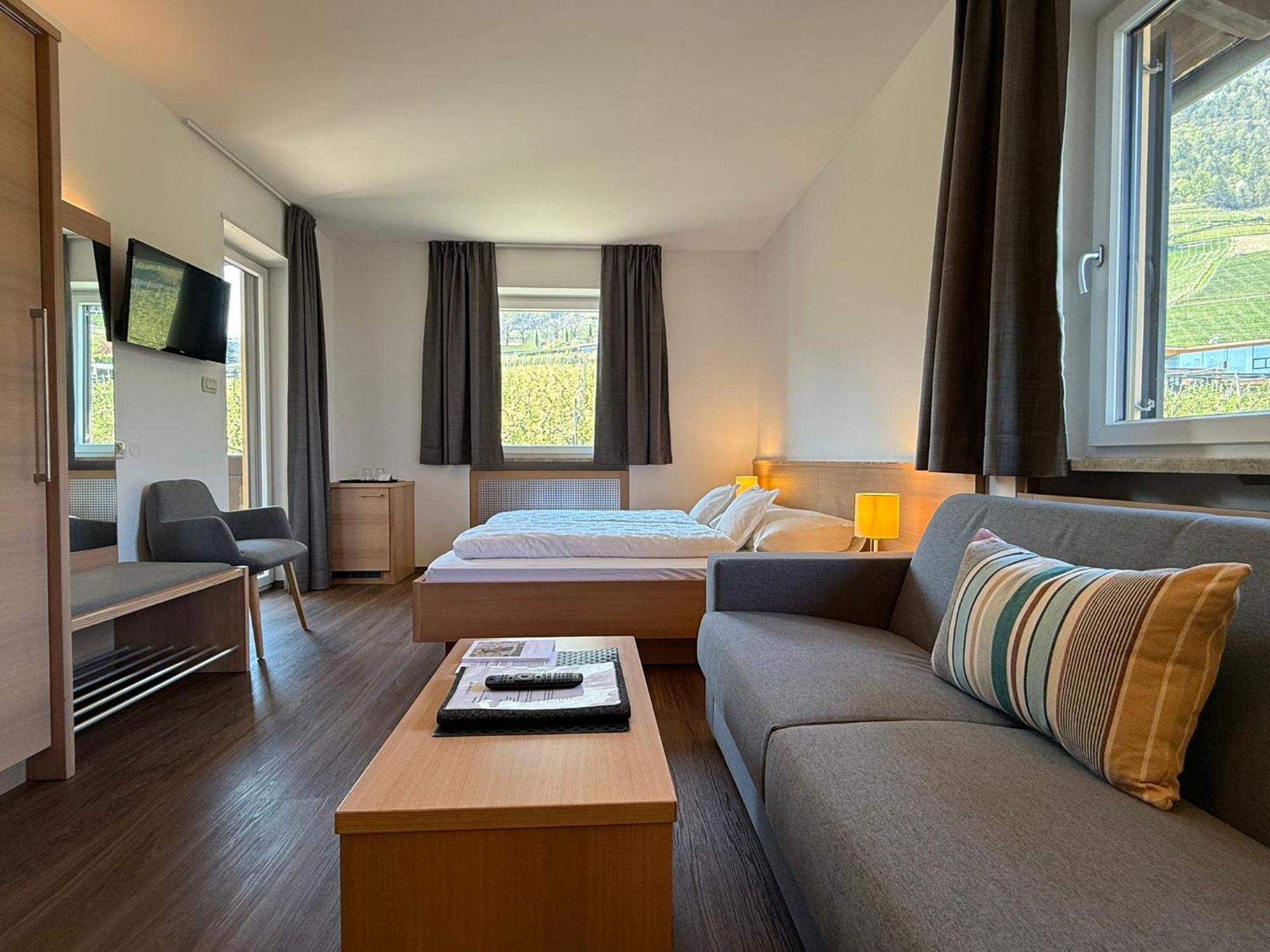 Hotel Toerggelehof Cermes Ngoại thất bức ảnh